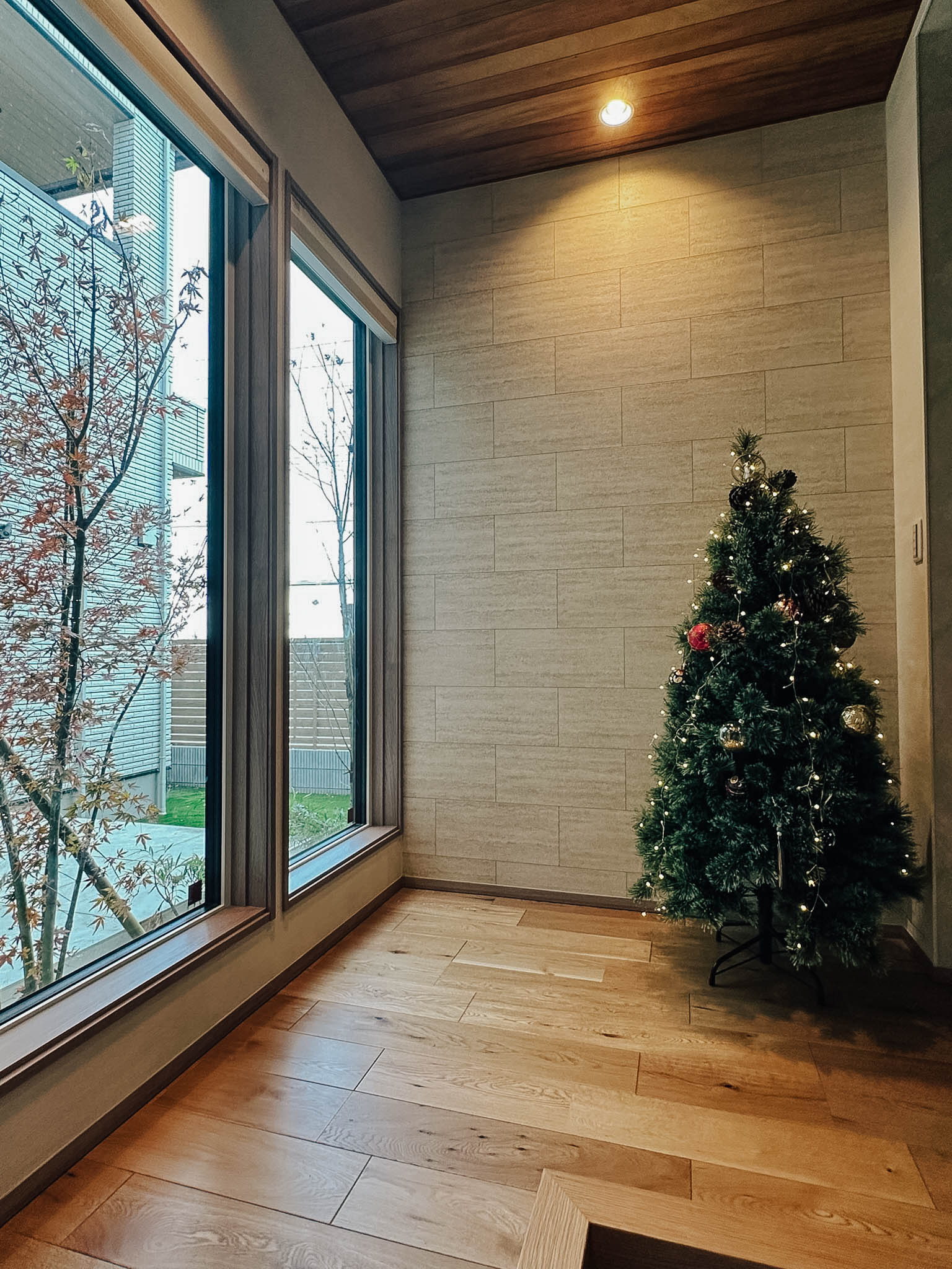 玄関のデザインウォール